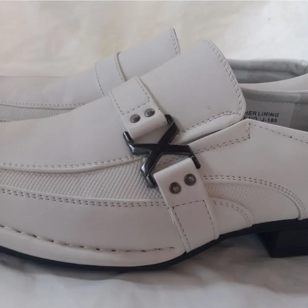 Bonafini Men's Dress Derbi Slip-On White with Metal Accent Size 5.5